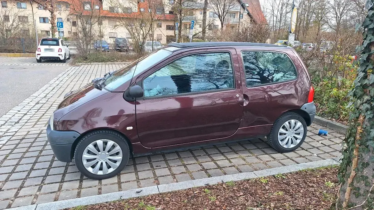 Używany Renault Twingo 58 KM (42 kW) 2005 Brązowy Hatchback