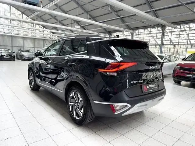 Gebraucht Kia Sportage Vision 136 PS (100 kW) 2023 Schwarz SUV