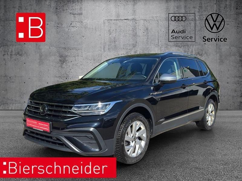 Schwarz Gebraucht 2024 VW Tiguan Allspace Life SUV | 34.950 € (Guter Preis) - Bild 1/4