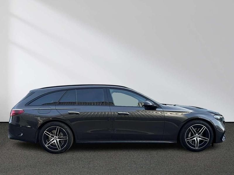 Gebraucht Mercedes E300 AMG 313 PS (230 kW) 2025 Grau Limousine