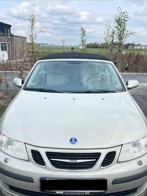 Używany Saab 9-3 Cabriolet 209 KM (153 kW) 2005 Andere farben Kabriolet