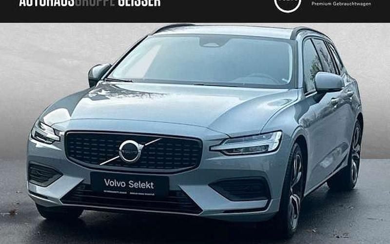 Vapour grey Gebraucht 2023 Volvo V60 Kombi | 27.750 € (Guter Preis) - Bild 1/4