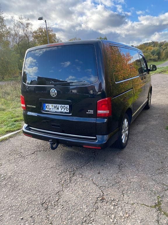 Second-hand VW T5 179 CP (131 kW) 2012 Negru Van