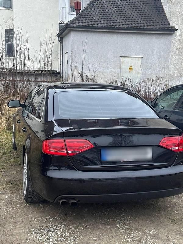 Gebraucht Audi A4 160 PS (117 kW) 2009 Schwarz Limousine