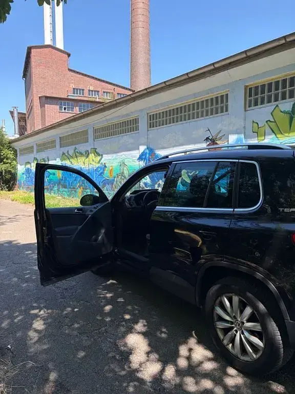 Gebraucht VW Tiguan Team 140 PS (102 kW) 2010 Schwarz SUV