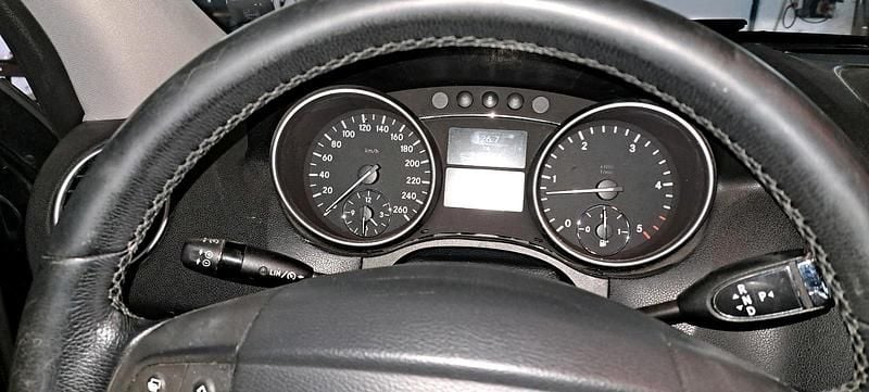 Gebraucht Mercedes ML320 224 PS (164 kW) 2007 Schwarz SUV