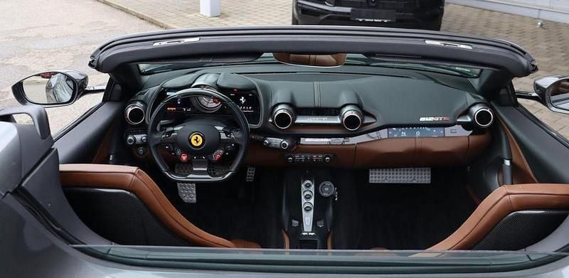 Gebraucht Ferrari 812 799 PS (587 kW) 2021 Schwarz Cabrio
