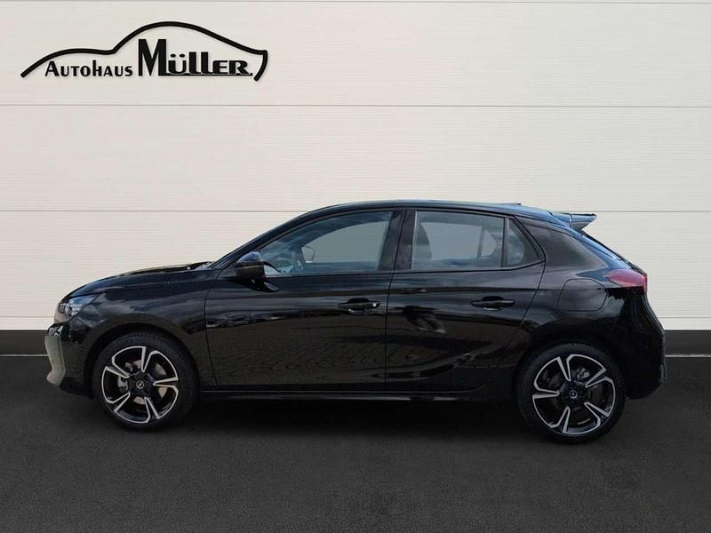 Gebraucht Opel Corsa 101 PS (74 kW) 2024 Lackierung schwarz perla nera/ Kleinwagen