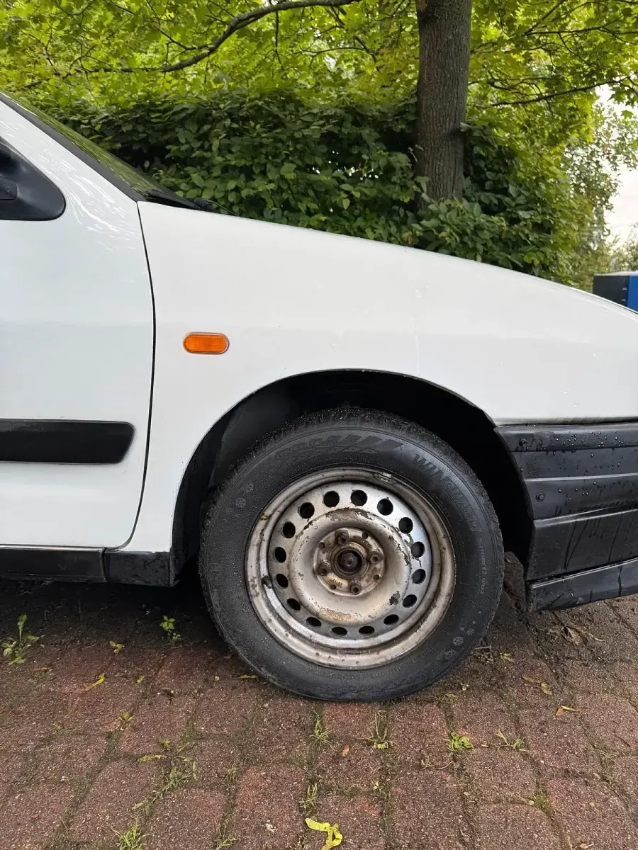 Gebraucht VW Caddy 64 PS (47 kW) 1998 Weiß Van / Kleinbus