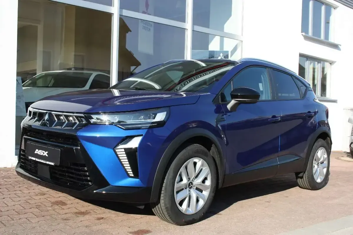 Neu Mitsubishi ASX Diamant Edition 114 PS (83 kW) 2026 Royalblau SUV