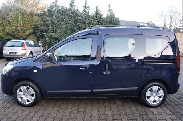 Gebraucht Dacia Dokker Lauréate 102 PS (75 kW) 2018 Blau metallic Van / Kleinbus