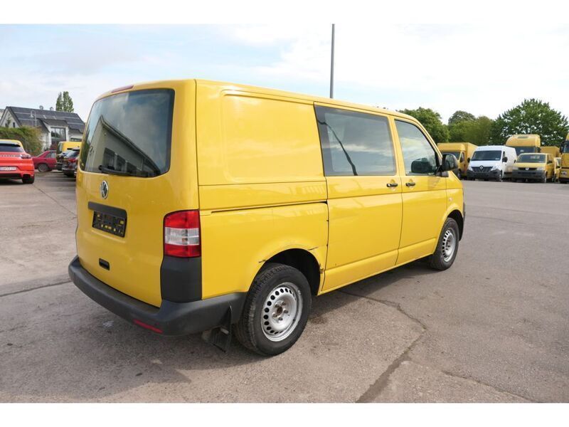 Gebraucht VW T5 84 PS (61 kW) 2014 Ginstergelb r1032 Van