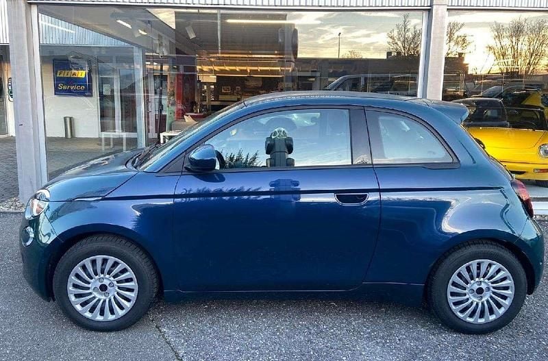 Colore esterno (ozean grün) Gebraucht 2023 Fiat 500e Basis Limousine | 23.990 € (Fairer Preis) - Bild 1/4