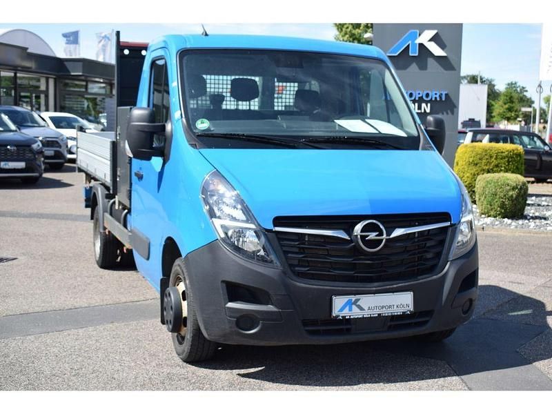 Blau (metallic) Gebraucht 2020 Opel Movano Van | 21.890 € (Teuer) - Bild 1/4