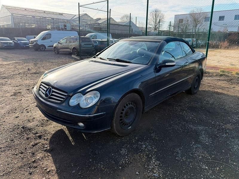 Gebraucht Mercedes CLK320 Avantgarde 218 PS (160 kW) 2004 Cabrio
