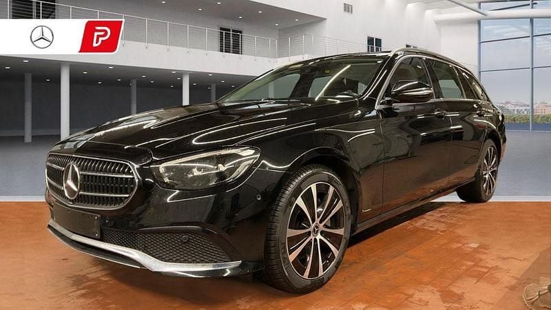 Gebraucht Mercedes E300 320 PS (235 kW) 2022 Schwarz Limousine