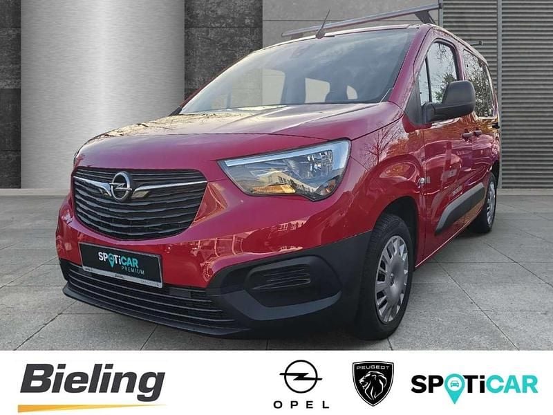 Rot Gebraucht 2022 Opel Combo Life Van / Kleinbus | 18.490 € (Superpreis) - Bild 1/4