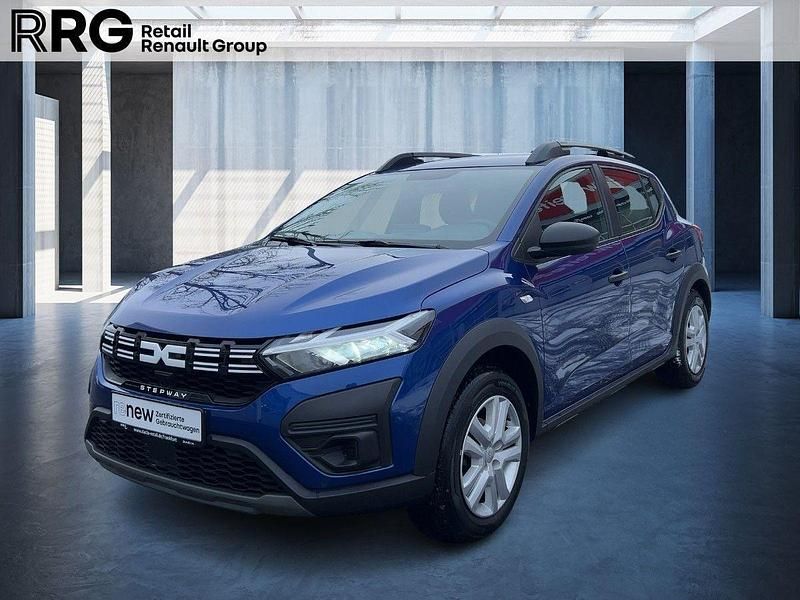 Gebraucht Dacia Sandero Essentiel 101 PS (74 kW) 2024 Blau Limousine