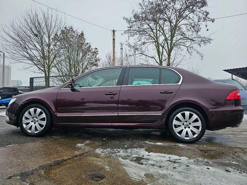 Gebraucht Skoda Superb Elegance 160 PS (117 kW) 2009 Rot Limousine
