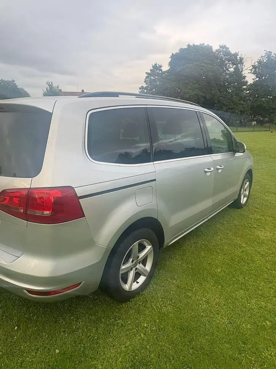Gebraucht VW Sharan Comfortline 150 PS (110 kW) 2011 Silber Van / Kleinbus