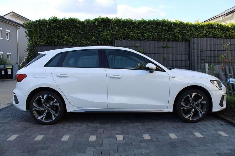 Gebraucht Audi A3 e-tron S-Line 204 PS (150 kW) 2022 Weiß Kleinwagen
