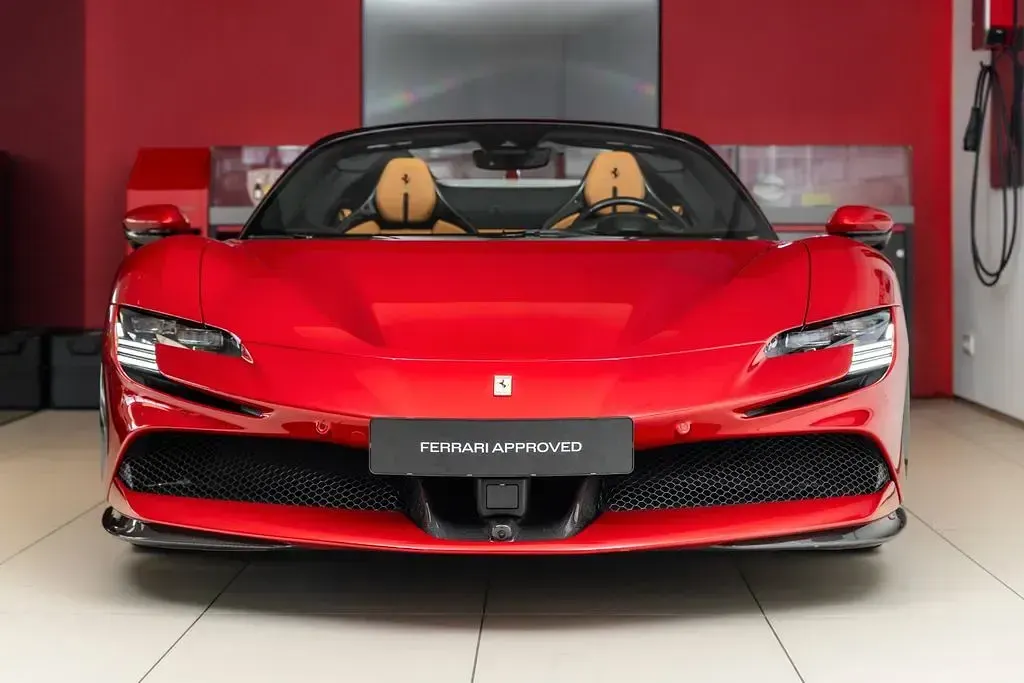 Second-hand Ferrari SF90 2024 Roșu Cabrio