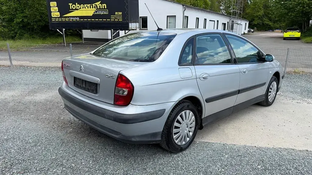 Gebraucht Citroën C5 Exclusive 136 PS (100 kW) 2004 Silber Limousine