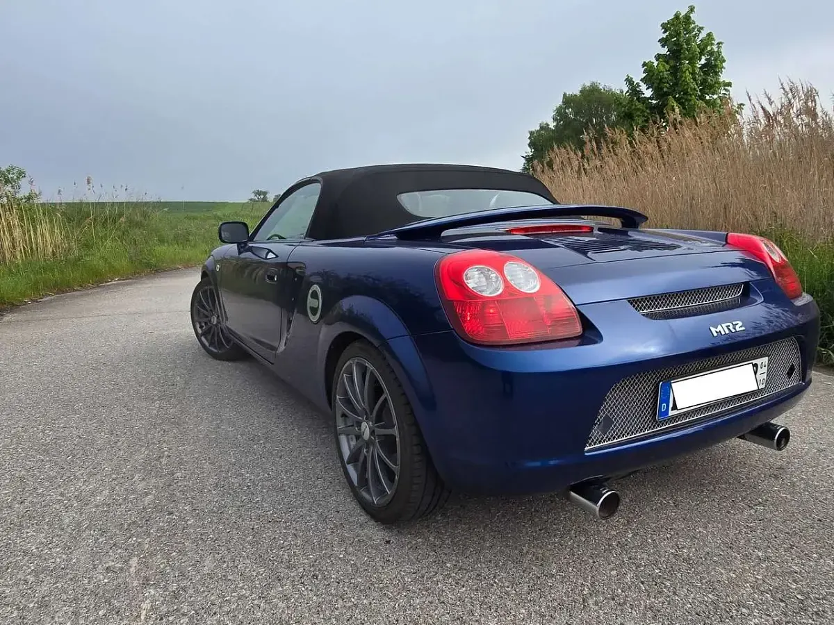 Gebraucht Toyota MR2 140 PS (102 kW) 2002 Blau Cabrio
