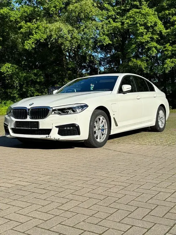 Usata BMW 530e iPerformance 252 CV (185 kW) 2020 Bianco Berlina