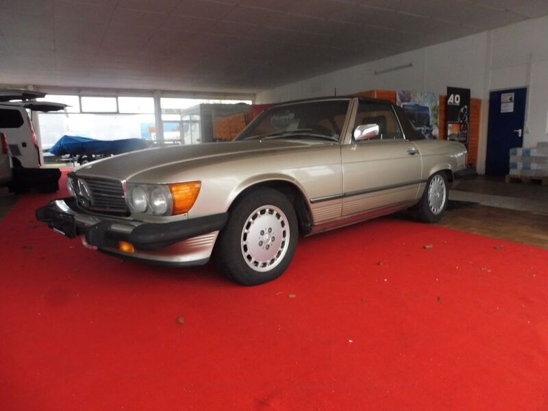Gebraucht Mercedes 560 227 PS (166 kW) 1986 Gold metallic Cabrio