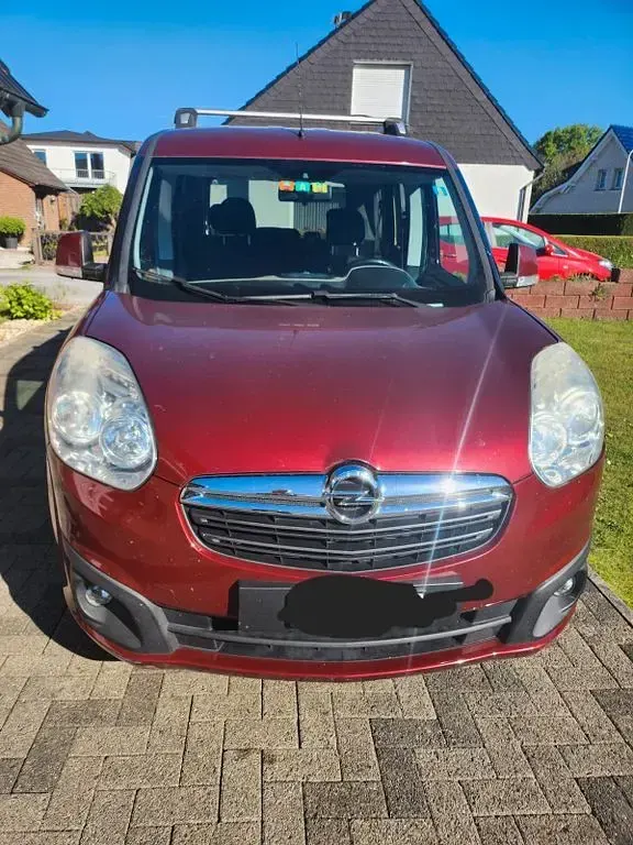 Usata Opel Combo Edition 135 CV (99 kW) 2015 Rosso Monovolume
