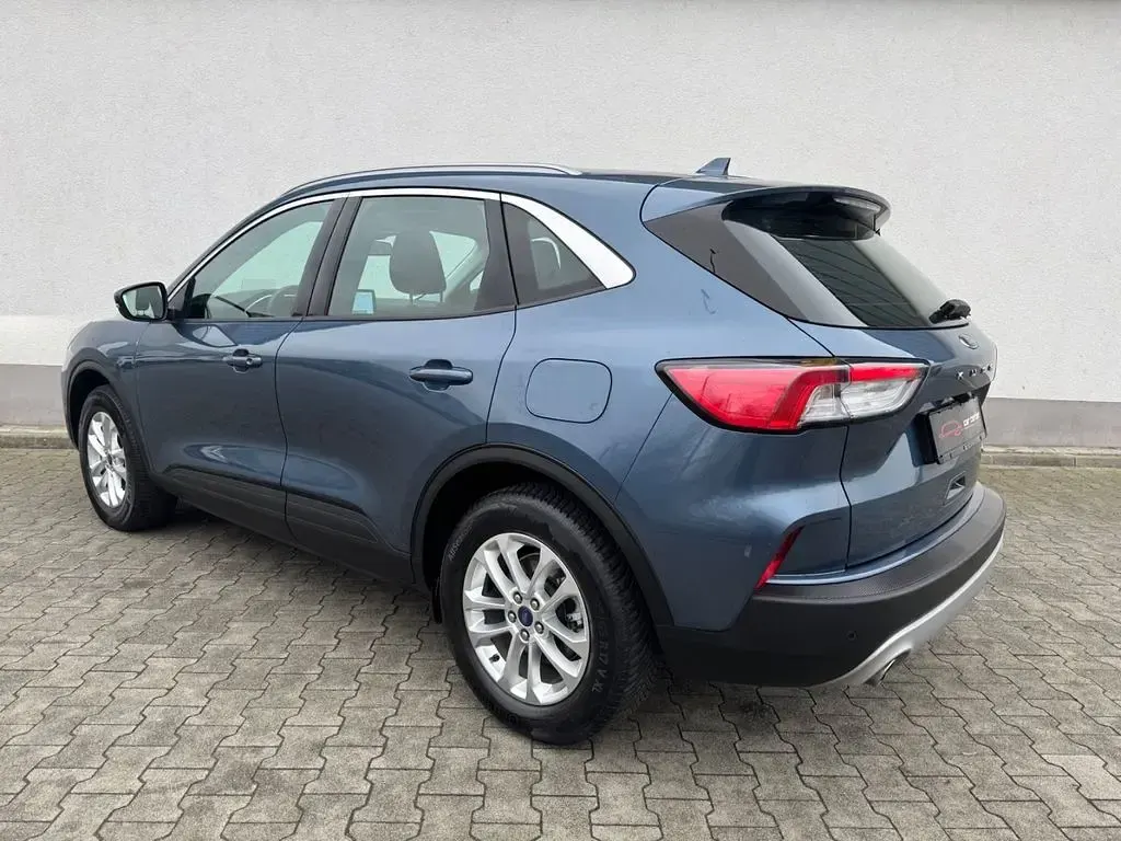 Gebraucht Ford Kuga Titanium 152 PS (111 kW) 2022 Blau SUV