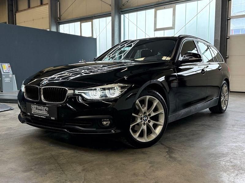 Gebraucht BMW 320 Advantage 184 PS (135 kW) 2018 Schwarz Kombi