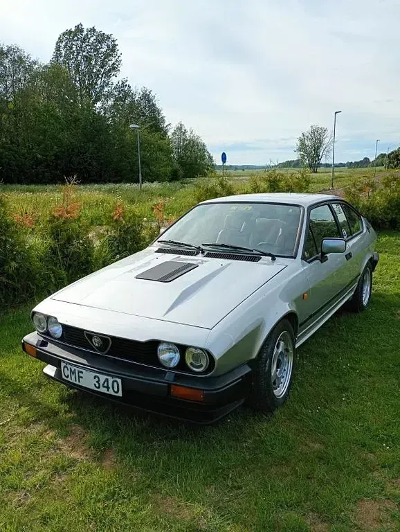 Gebraucht Alfa Romeo GTV 156 PS (114 kW) 1984 Silber Coupé