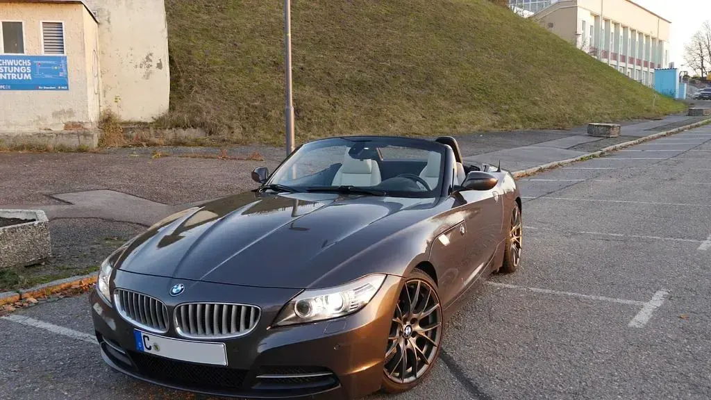 Gebraucht BMW Z4 Performance 204 PS (150 kW) 2009 Braun Cabrio