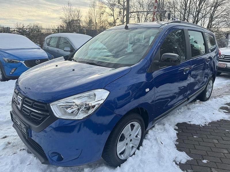 Blau Gebraucht 2021 Dacia Lodgy Comfort Van / Kleinbus | 12.900 € (Guter Preis) - Bild 1/4