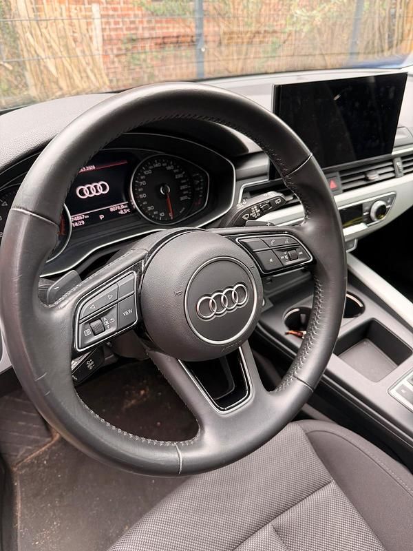 Gebraucht Audi A4 190 PS (139 kW) 2020 Schwarz Kombi