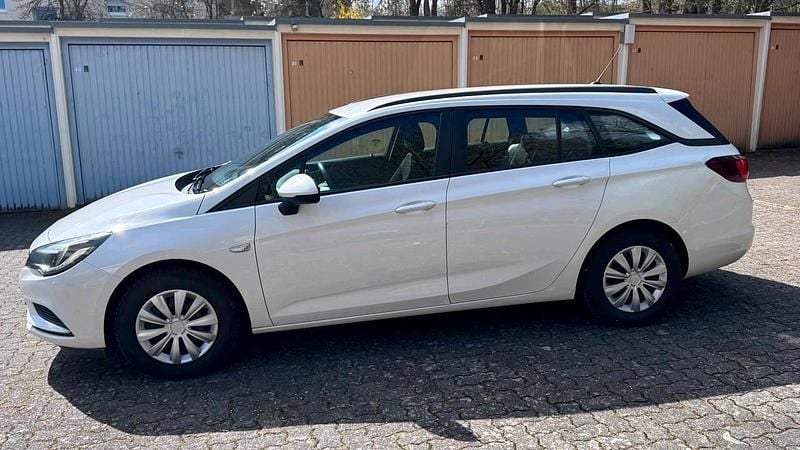 Gebraucht Opel Astra 105 PS (77 kW) 2017 Weiß Kombi