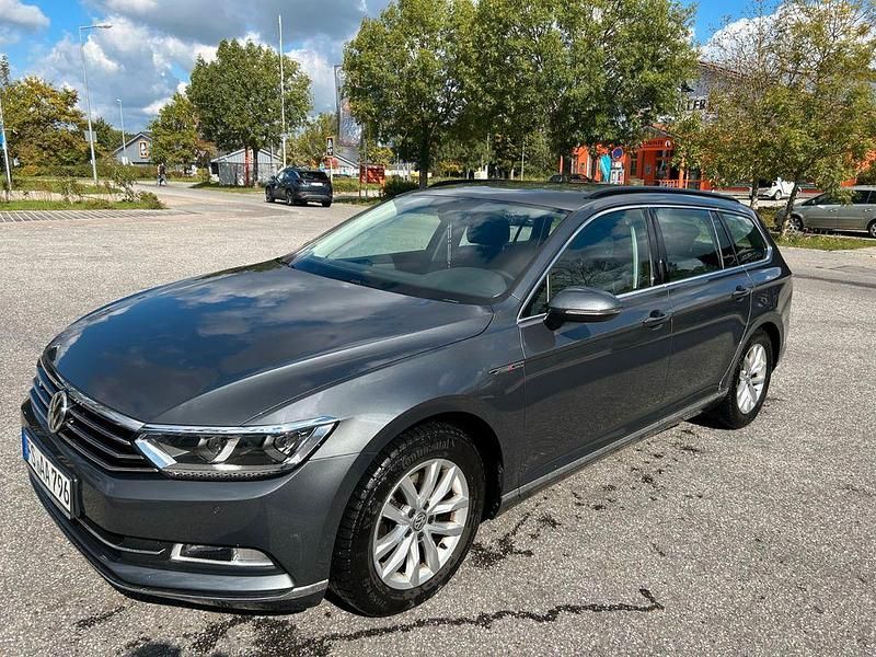 Gebraucht VW Passat 190 PS (139 kW) 2017 Grau Kombi