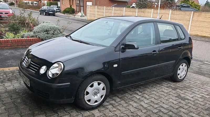 Schwarz Gebraucht 2003 VW Polo Limousine | 599 € (Superpreis) - Bild 1/4