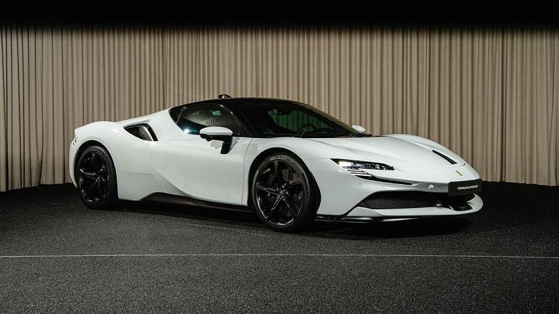 Gebraucht Ferrari SF90 2022 Weiß