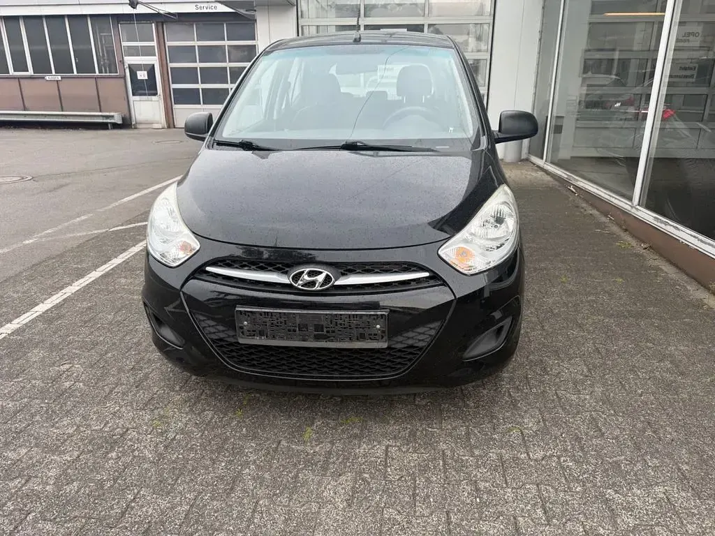 Gebraucht Hyundai i10 Classic 69 PS (50 kW) 2011 Schwarz Kleinwagen