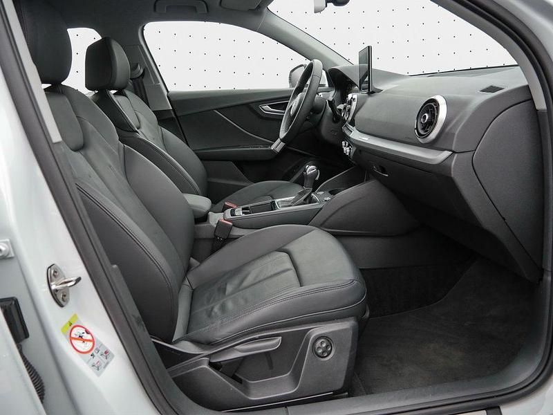 Gebraucht Audi Q2 S-Line 150 PS (110 kW) 2025 Weiß SUV