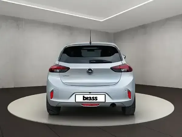 Używany Opel Corsa Elegance 101 KM (74 kW) 2022 Srebrny Hatchback