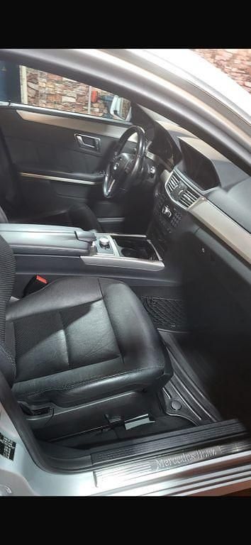 Gebraucht Mercedes E350 Avantgarde 306 PS (225 kW) 2012 Silber Limousine