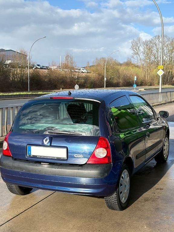 Gebraucht Renault Clio II Expression 58 PS (42 kW) 2002 Blau Limousine
