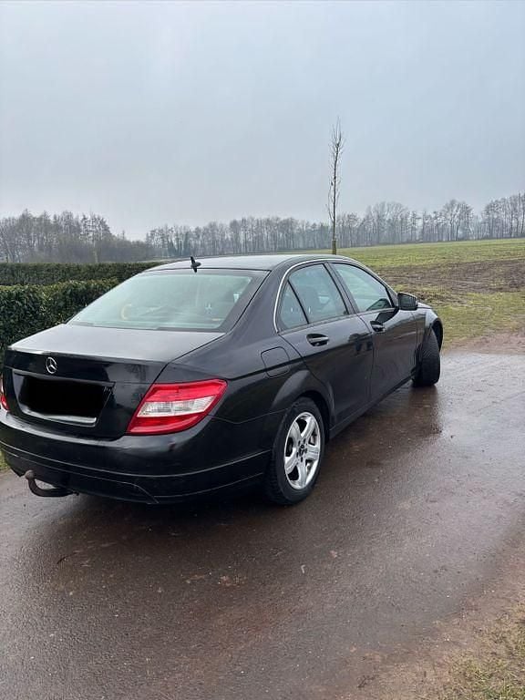 Gebraucht Mercedes C200 136 PS (100 kW) 2008 Schwarz Limousine