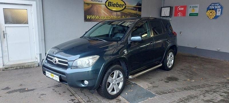 Grün Gebraucht 2007 Toyota RAV4 Executive SUV | 4.750 € (Etwas zu teuer) - Bild 1/4