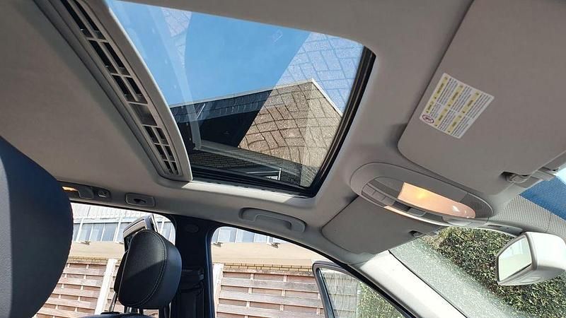 Gebraucht Mercedes ML300 190 PS (139 kW) 2010 Silber SUV