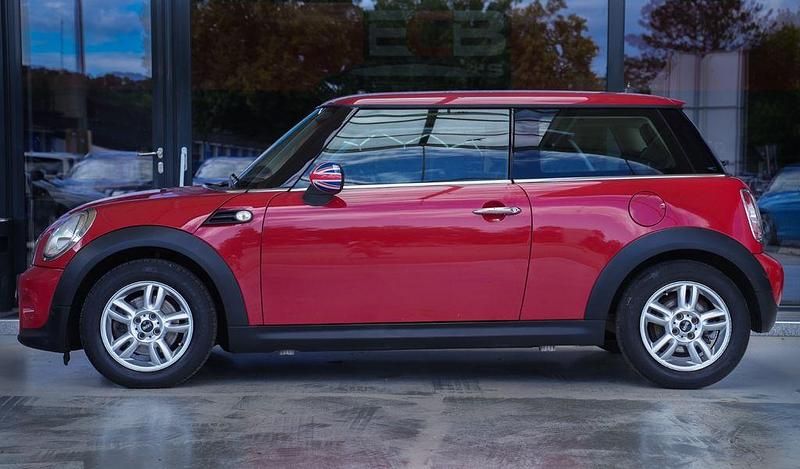 Usata Mini ONE 75 CV (55 kW) 2012 Rosso Utilitaria